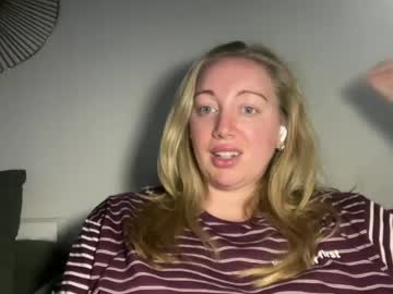 Ariel Sweetie video